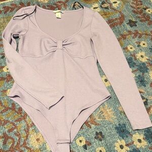H&M Lavender Long Sleeve Bodysuit